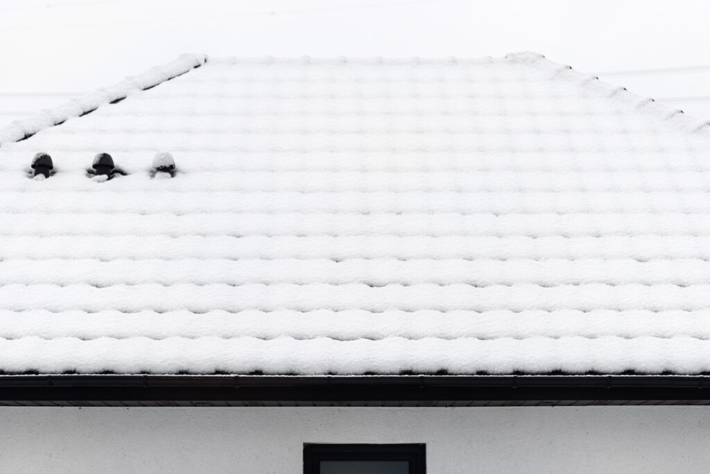 The Long-Term Impact of Roof Leaks During Winter